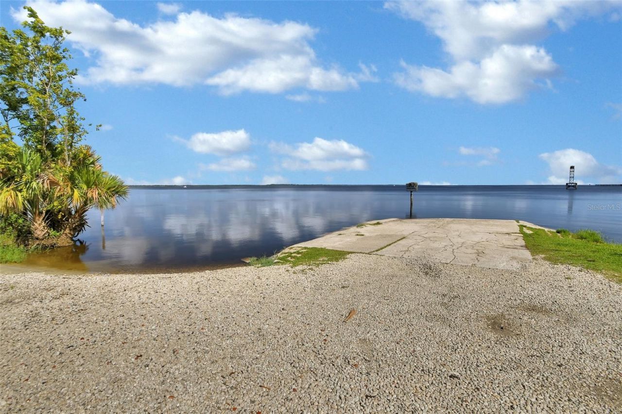 22040 Blue Creek Lodge Road, Astor, FL 32102 Photo