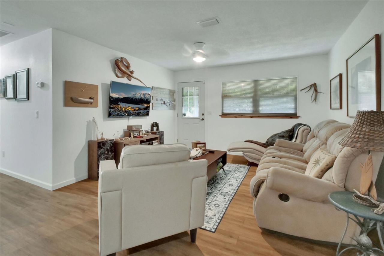 22040 Blue Creek Lodge Road, Astor, FL 32102 Photo