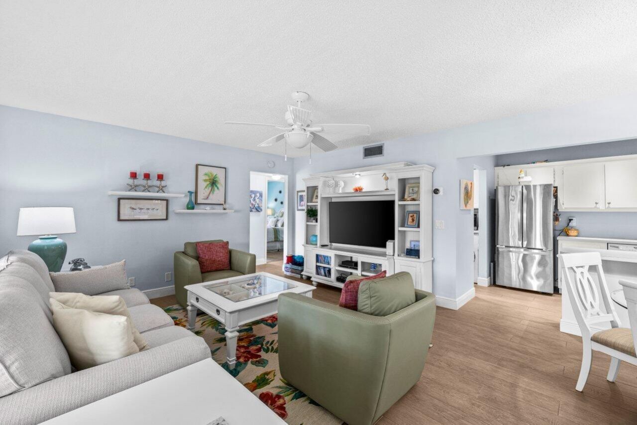 429 Pine Glen, Unit C2, Greenacres, FL 33463 Photo