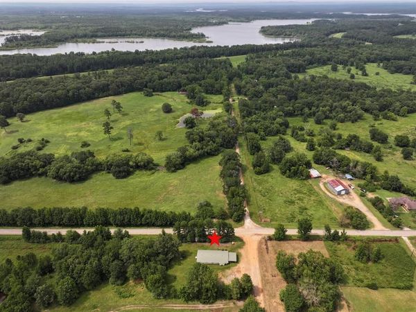 5565 Slim Road, Valliant, OK 74764