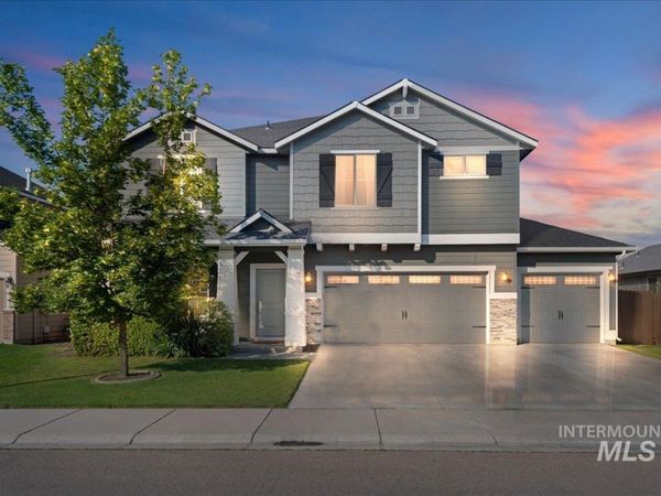 401 E Joshua Tree Dr, Meridian, ID 83646