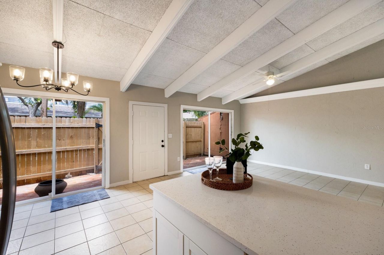 500 N Jefferson Avenue, Unit H1, Sarasota, FL 34237 Photo