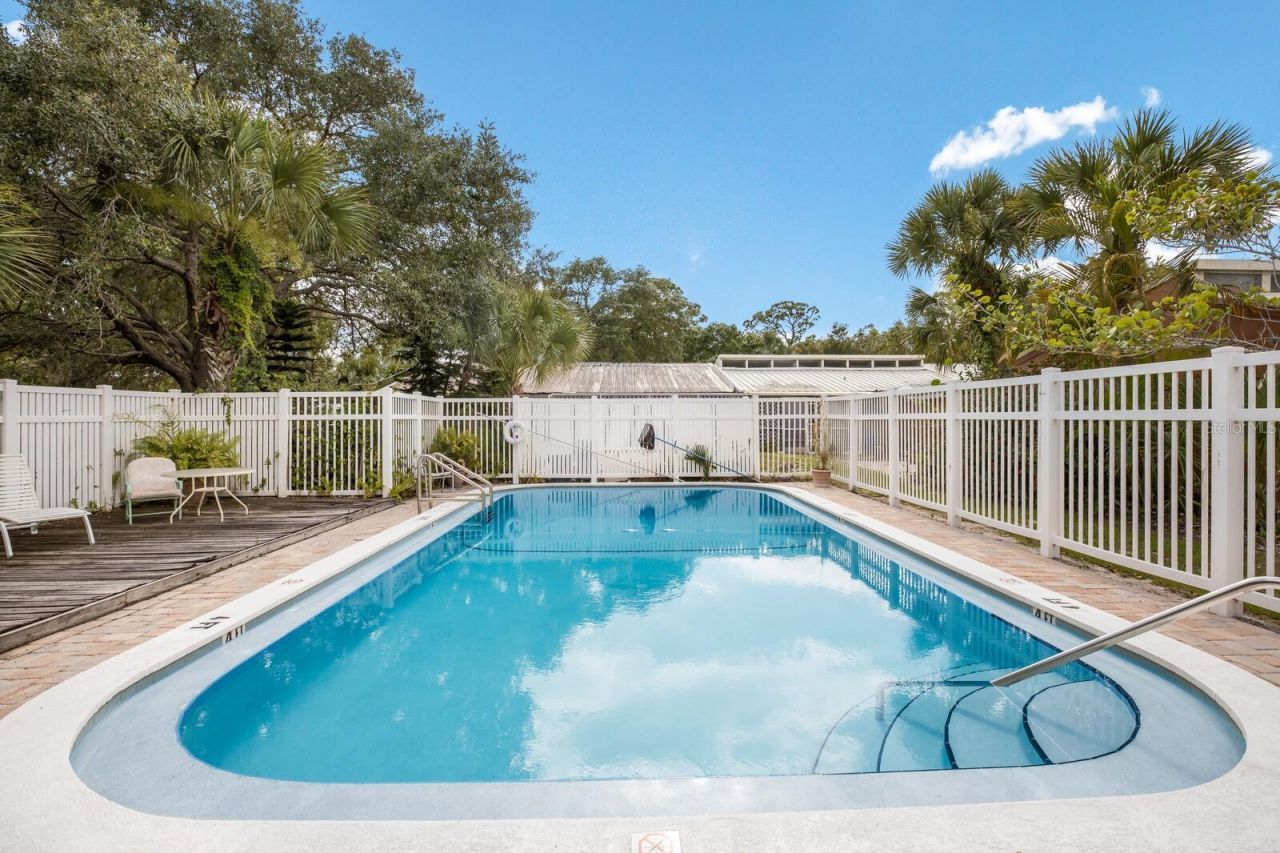 500 N Jefferson Avenue, Unit H1, Sarasota, FL 34237 Photo