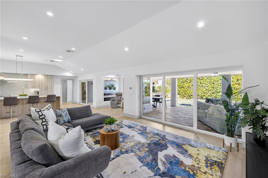 5215 Seashell Ave, Naples, FL 34103 Photo