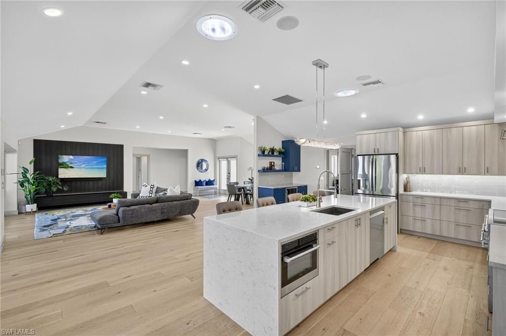 5215 Seashell Ave, Naples, FL 34103 Photo