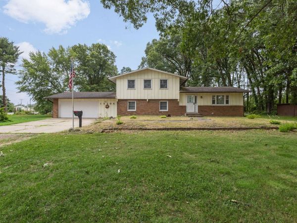 13206 Adams Road, Granger, IN 46530