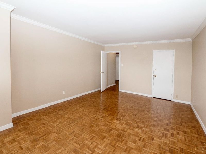 2324 Madison Road, Unit 1404, Cincinnati, OH 45208 Photo 18