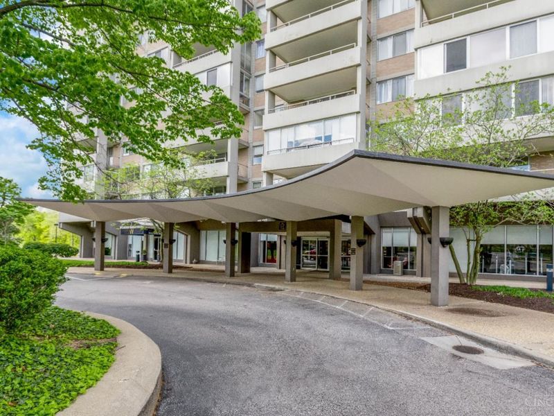 2324 Madison Road, Unit 1404, Cincinnati, OH 45208 Photo 2