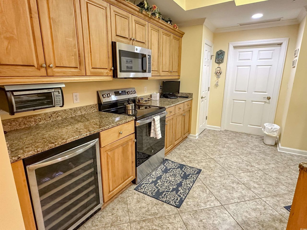 8500 Margate Circle Photo 18