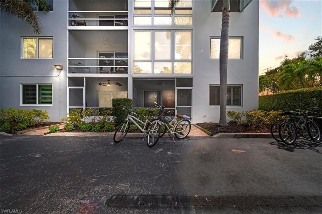 72 7th St S, Unit 112, Naples, FL 34102 Photo