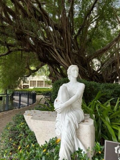 72 7th St S, Unit 112, Naples, FL 34102 Photo