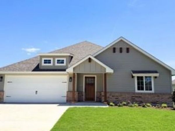 4213 Baccarat Lane, Sanger, TX 76266