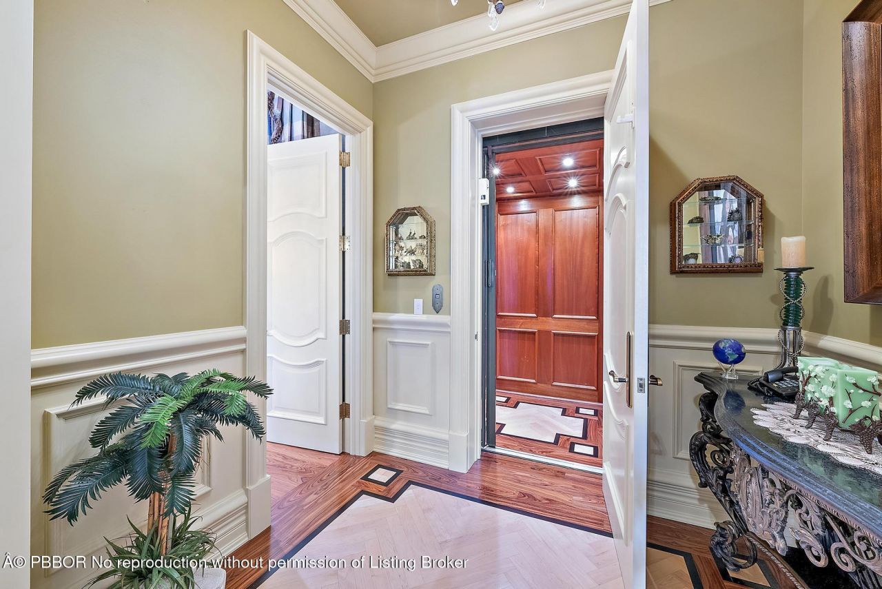 2330 Seven Oaks Lane, Palm Beach Gardens, FL 33410 Photo