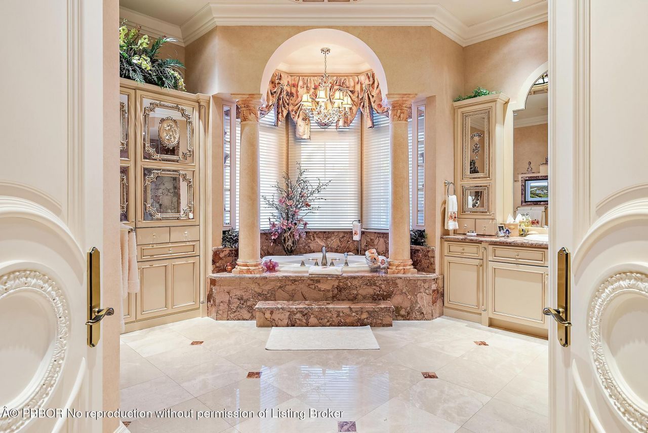 2330 Seven Oaks Lane, Palm Beach Gardens, FL 33410 Photo