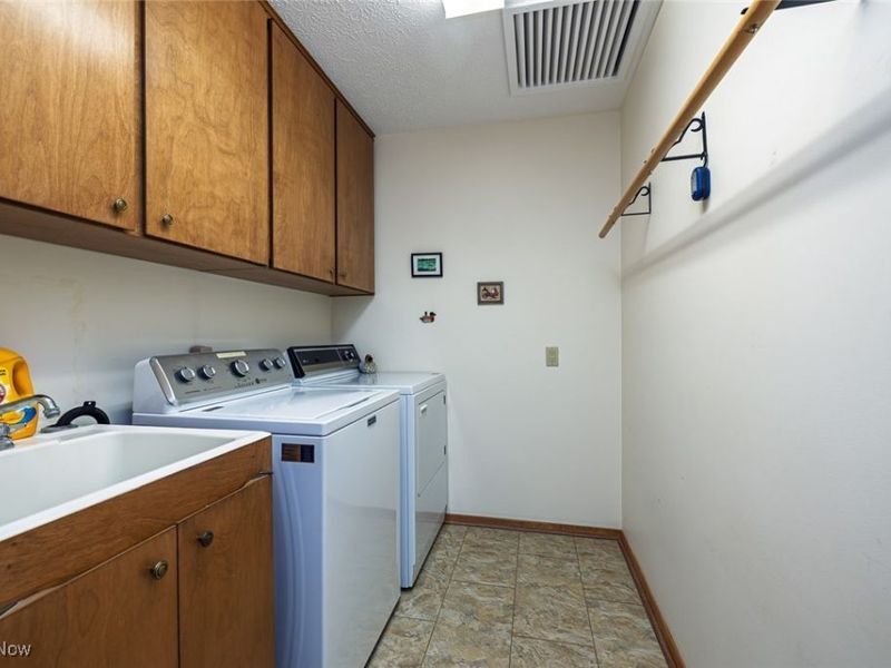 13156 Olympus Way, Strongsville, OH 44149 Photo 21