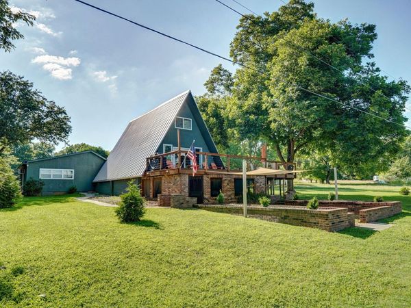 16576 S 1541 Road, Stockton, MO 65785