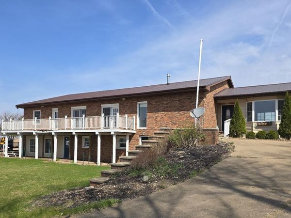 2389 61st Street, Vinton, IA 52349