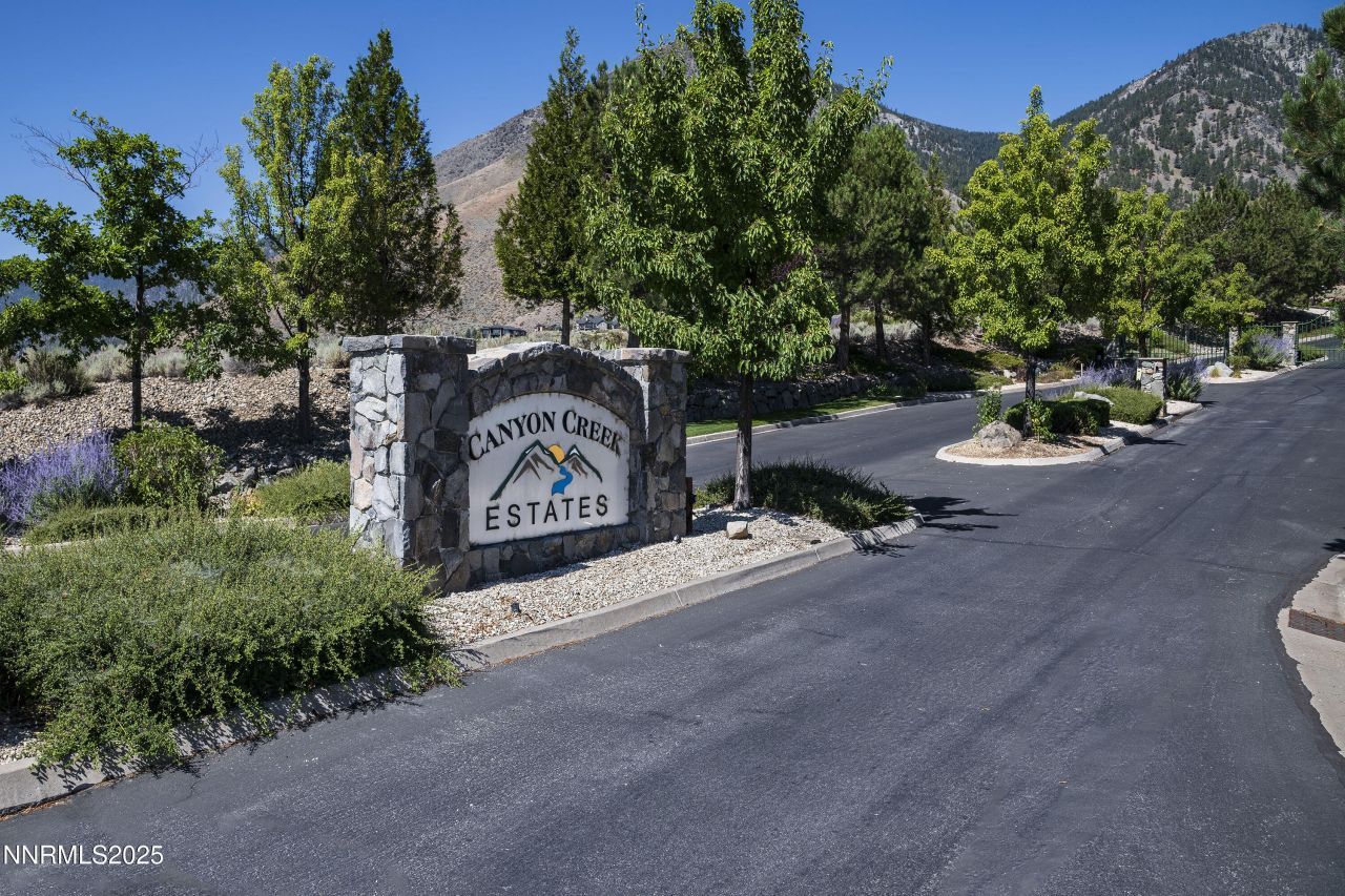 343 James Canyon Loop, Genoa, NV 89411 Photo