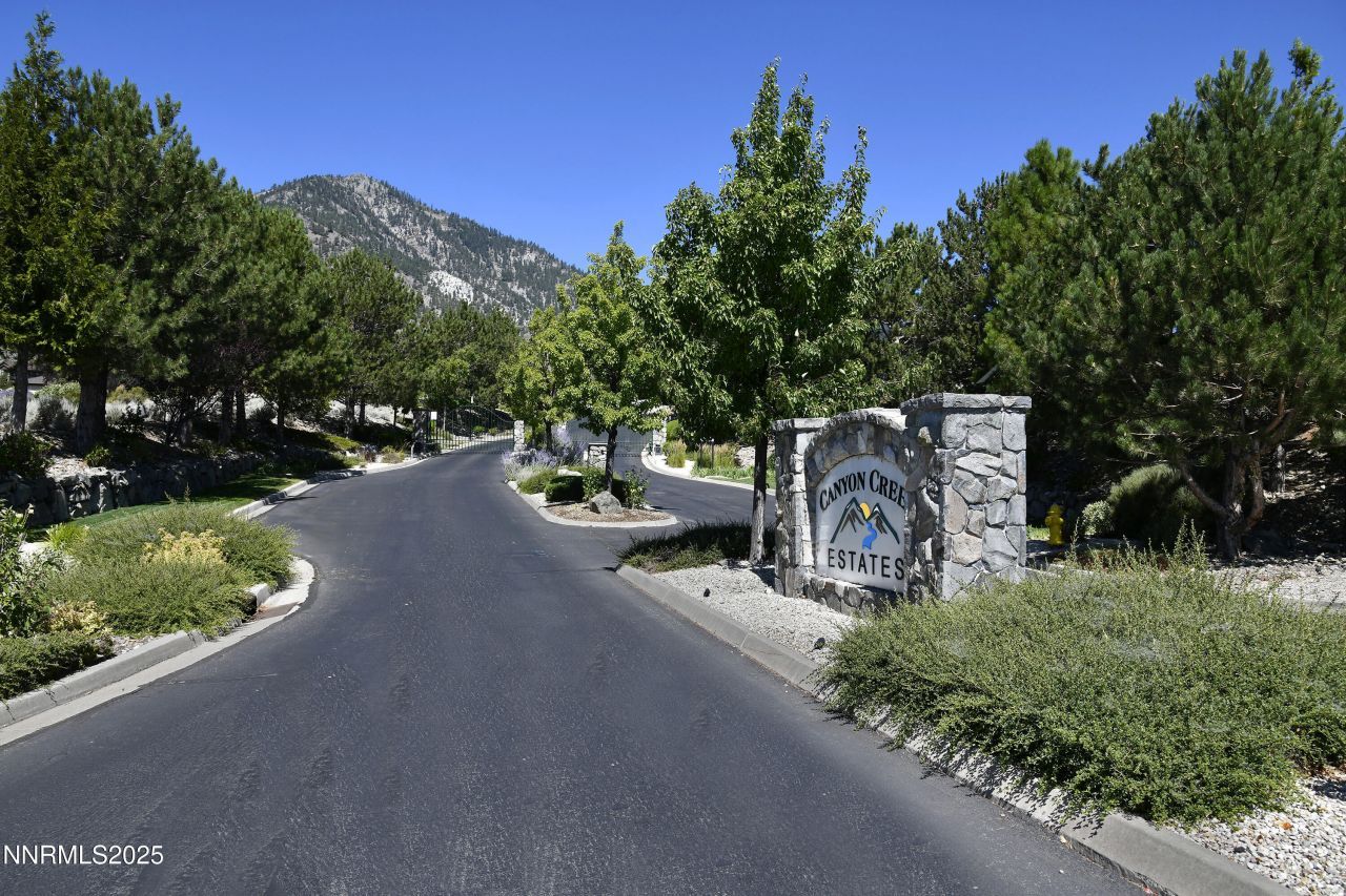 343 James Canyon Loop, Genoa, NV 89411 Photo