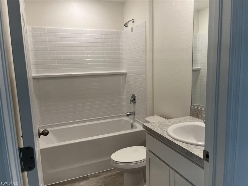 2812 NE 6th Pl, Cape Coral, FL 33909 Photo