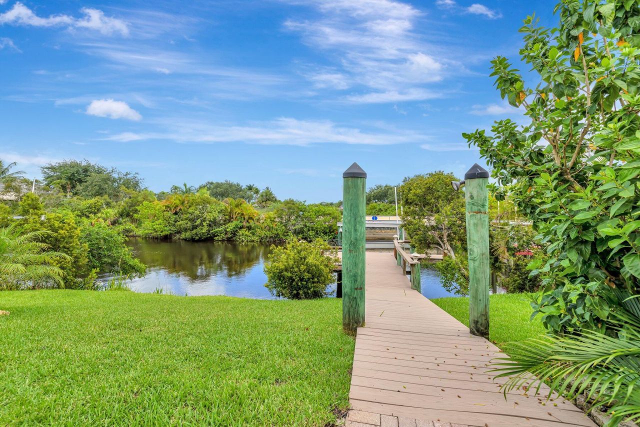 699 SW River Bend Circle, Stuart, FL 34997 Photo