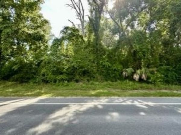 S MAIN ST, Bell, FL 32619