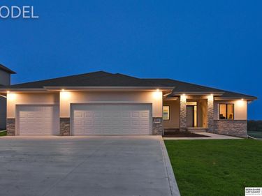 11003 S 102nd Street, Papillion, NE 68046