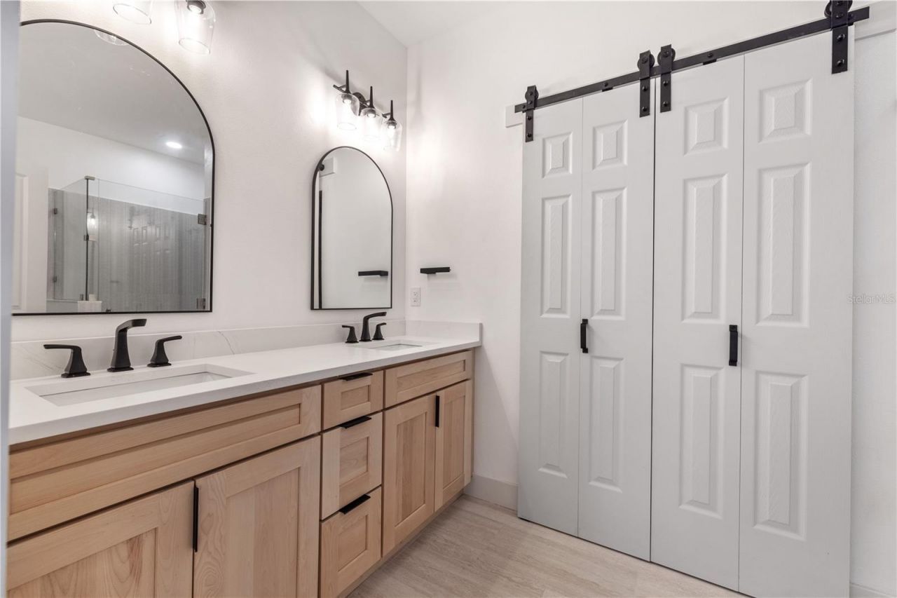 2727 W Chestnut Street, Tampa, FL 33607 Photo