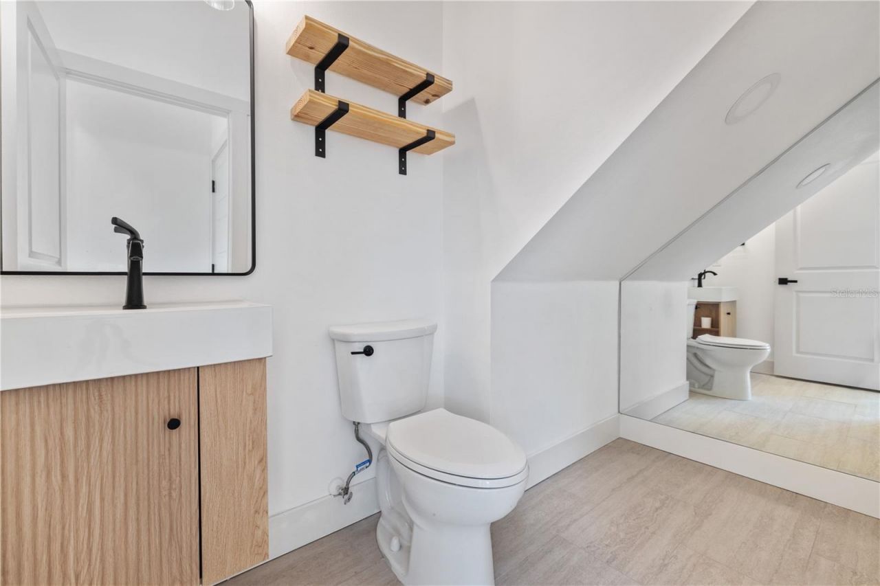 2727 W Chestnut Street, Tampa, FL 33607 Photo