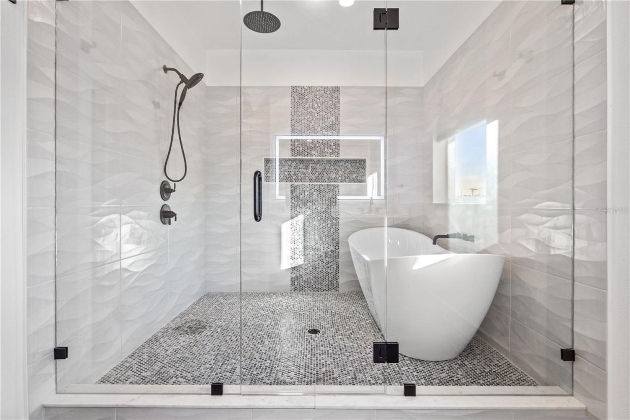 2727 W Chestnut Street, Tampa, FL 33607 Photo