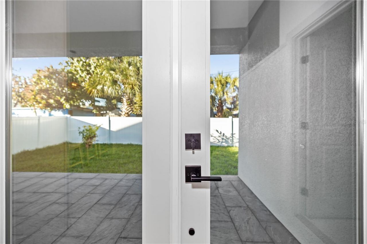 2727 W Chestnut Street, Tampa, FL 33607 Photo