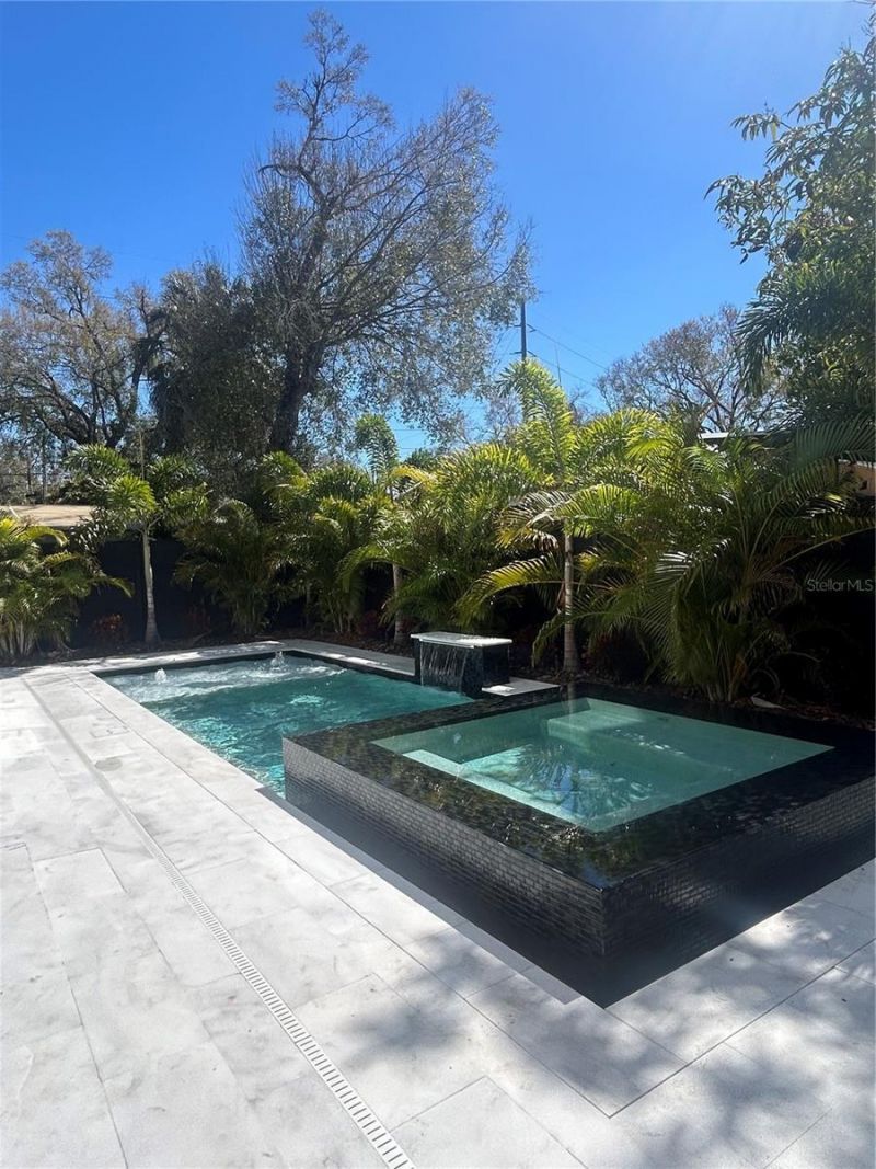 2727 W Chestnut Street, Tampa, FL 33607 Photo