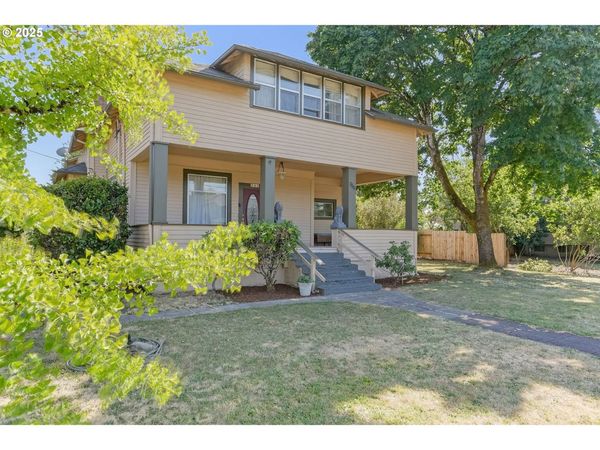 356 W WATER ST, Stayton, OR 97383