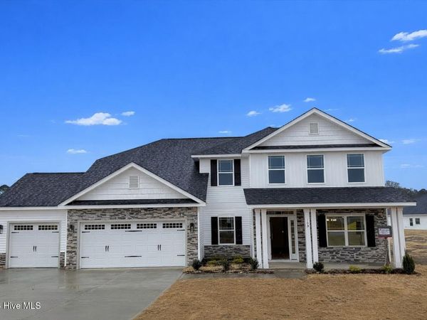 105 Brighton Street, La Grange, NC 28551