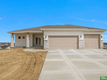 10909 N 160 Street, Bennington, NE 68007