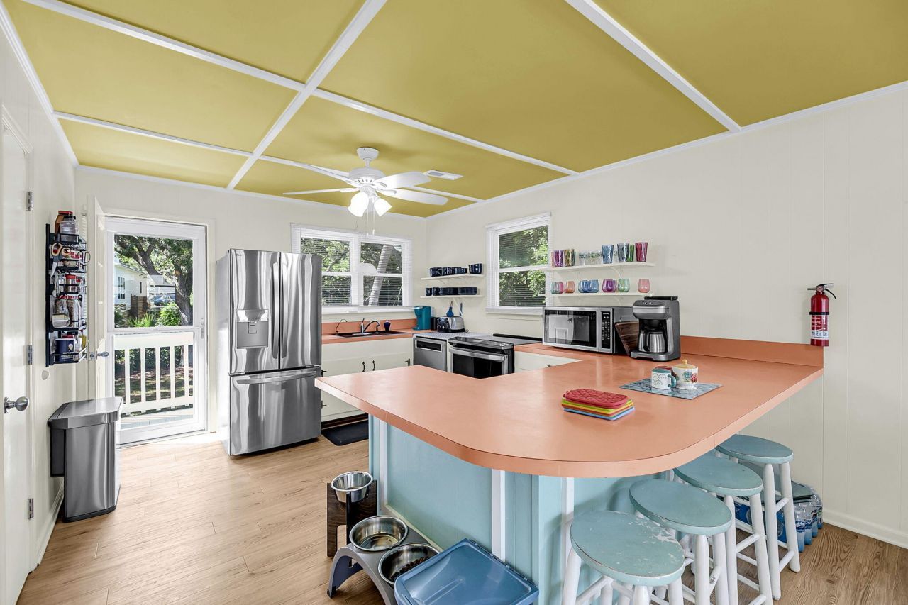 705 Palmetto Boulevard Photo 11