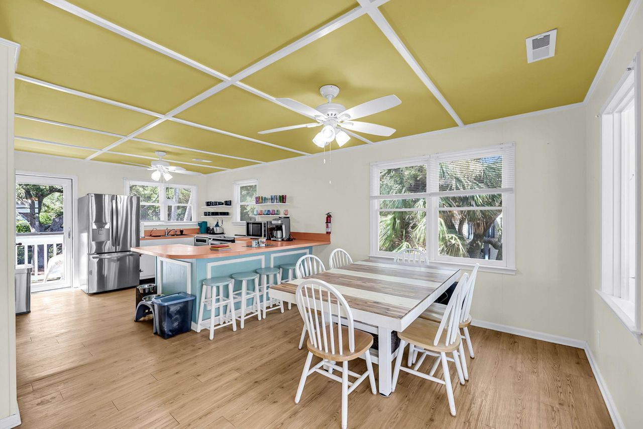 705 Palmetto Boulevard Photo 13