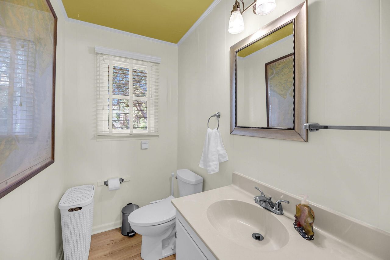 705 Palmetto Boulevard Photo 22