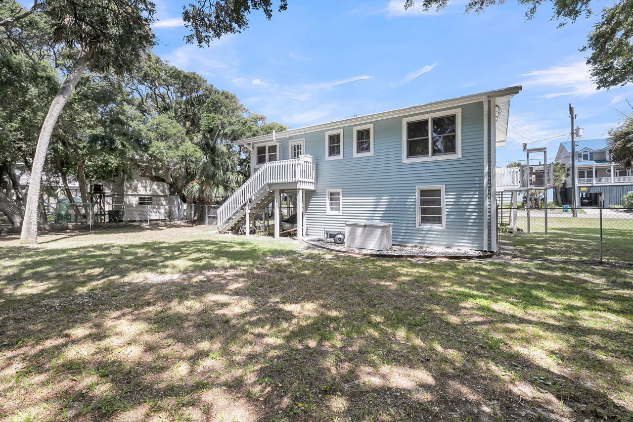 705 Palmetto Boulevard Photo 33