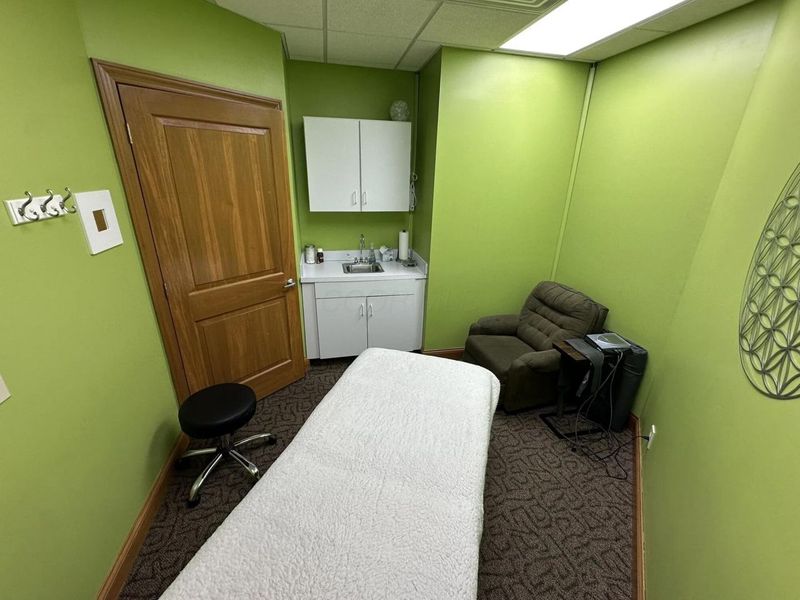 5031 Forest Drive, Unit B, New Albany, OH 43054 Photo 9