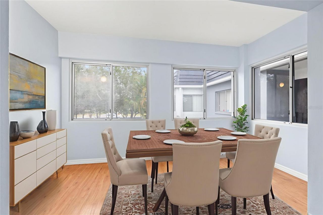 8651 10th Street N, Unit 210, Saint Petersburg, FL 33702 Photo