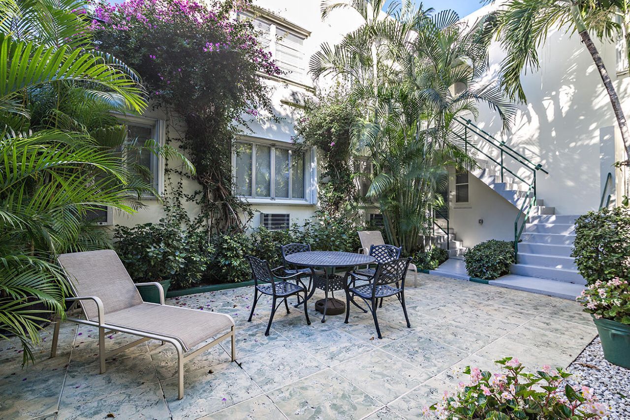 381 S Lake Drive, Unit 8, Palm Beach, FL 33480 Photo