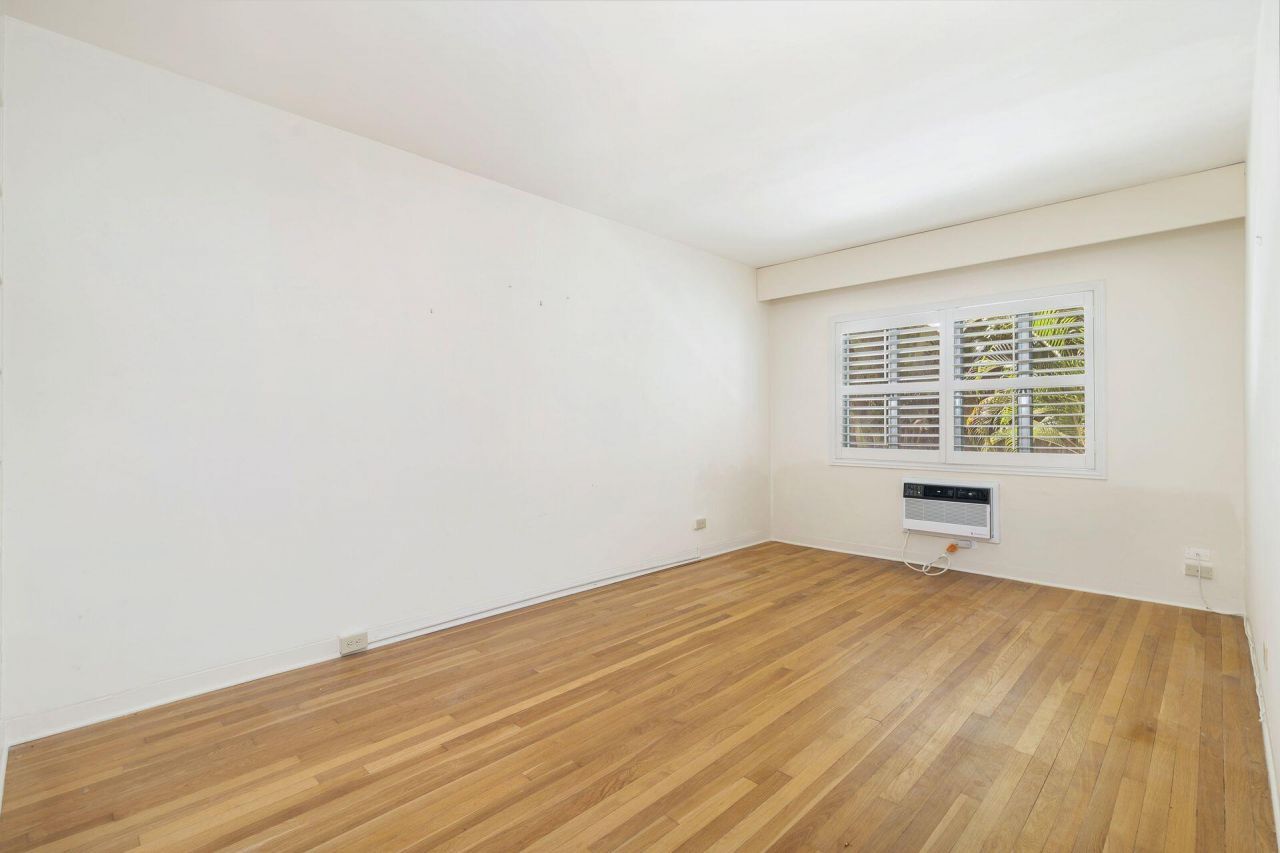 381 S Lake Drive, Unit 8, Palm Beach, FL 33480 Photo