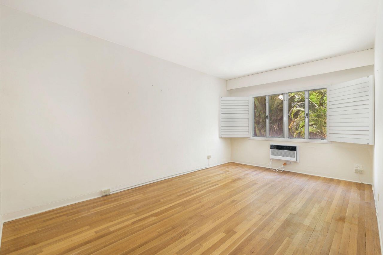 381 S Lake Drive, Unit 8, Palm Beach, FL 33480 Photo