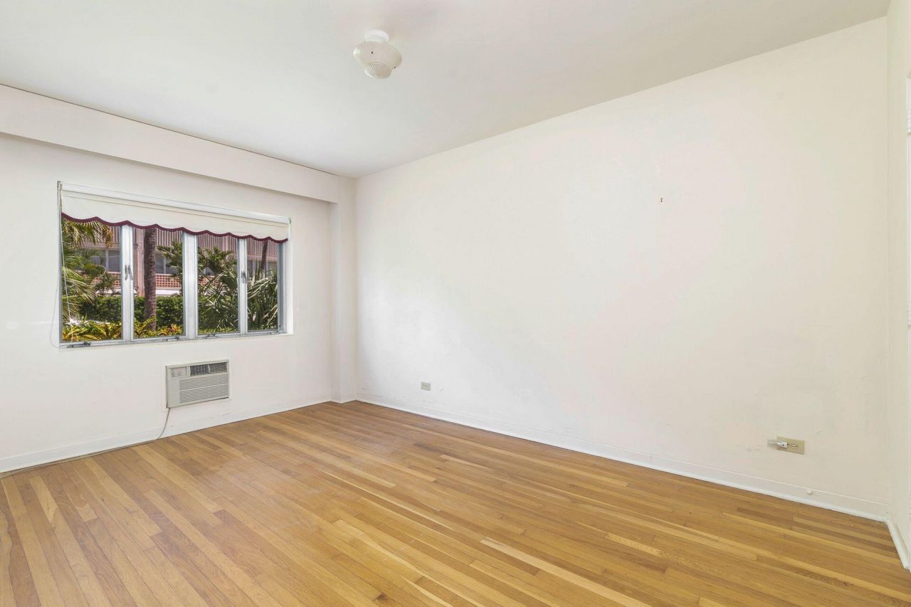 381 S Lake Drive, Unit 8, Palm Beach, FL 33480 Photo