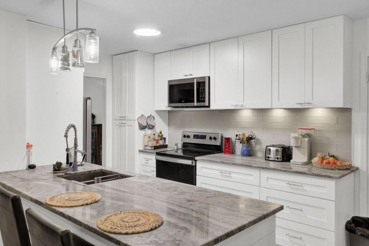 203 Jimbo Road Photo 7