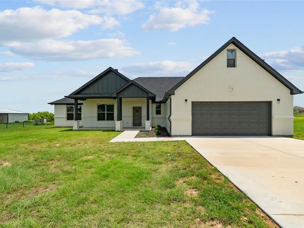 8806 County Road 1229, Godley, TX 76044
