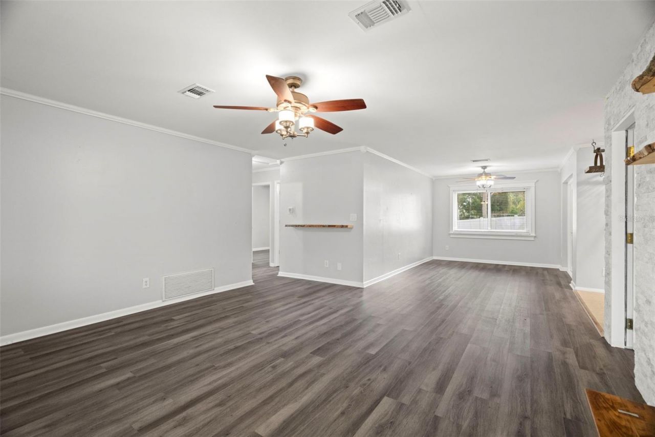 1570 83rd Avenue N, Saint Petersburg, FL 33702 Photo