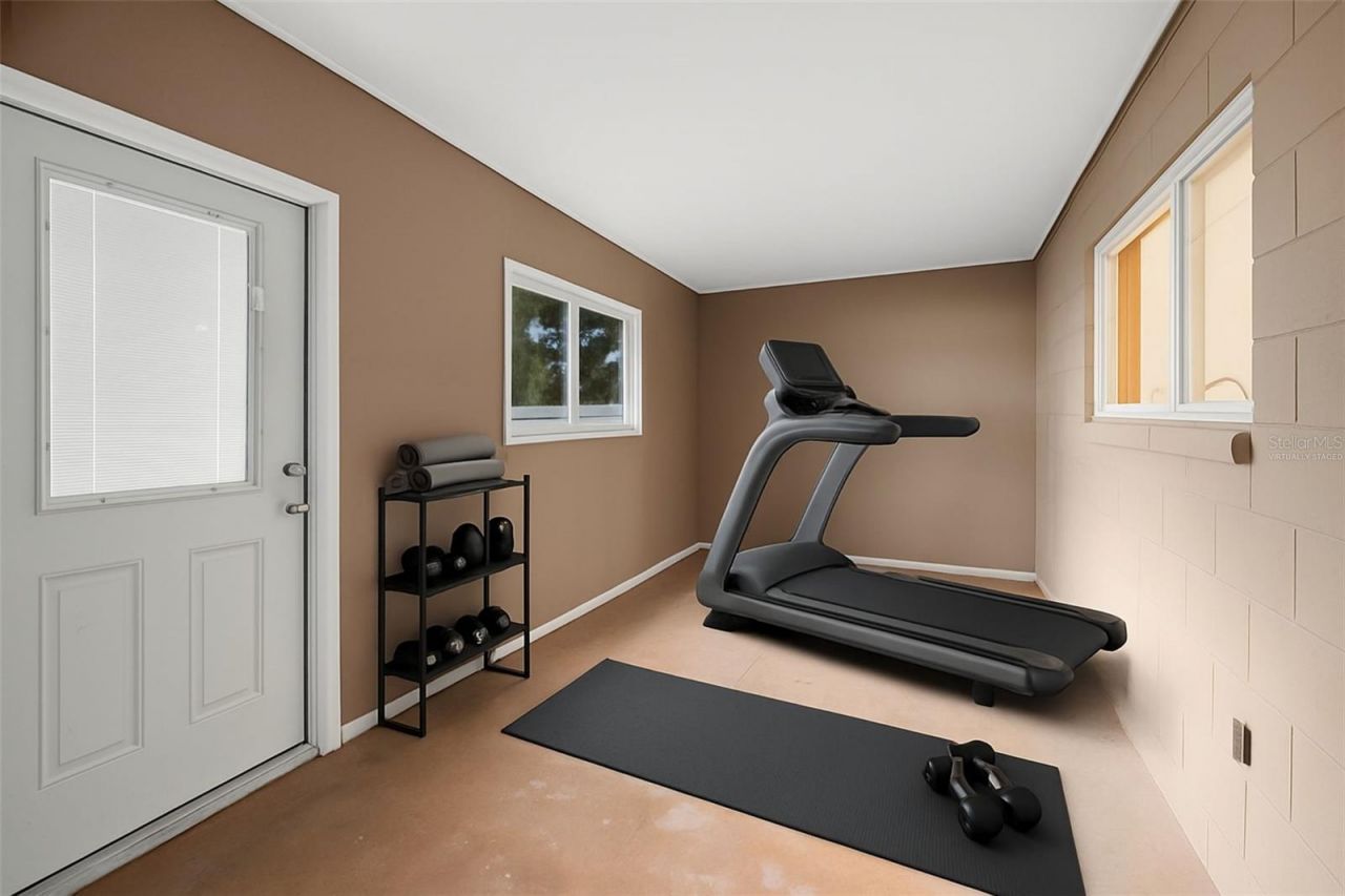 1570 83rd Avenue N, Saint Petersburg, FL 33702 Photo