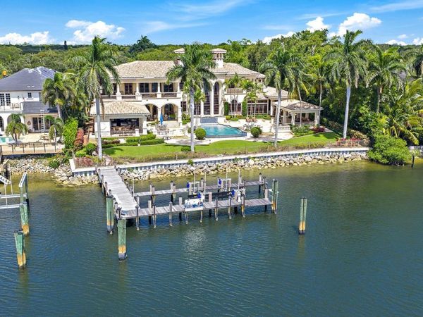 2330 Seven Oaks Lane, Palm Beach Gardens, FL 33410